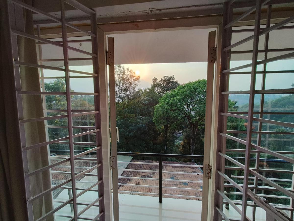 Red Stone Villas Coorg Madikeri Exteriör bild